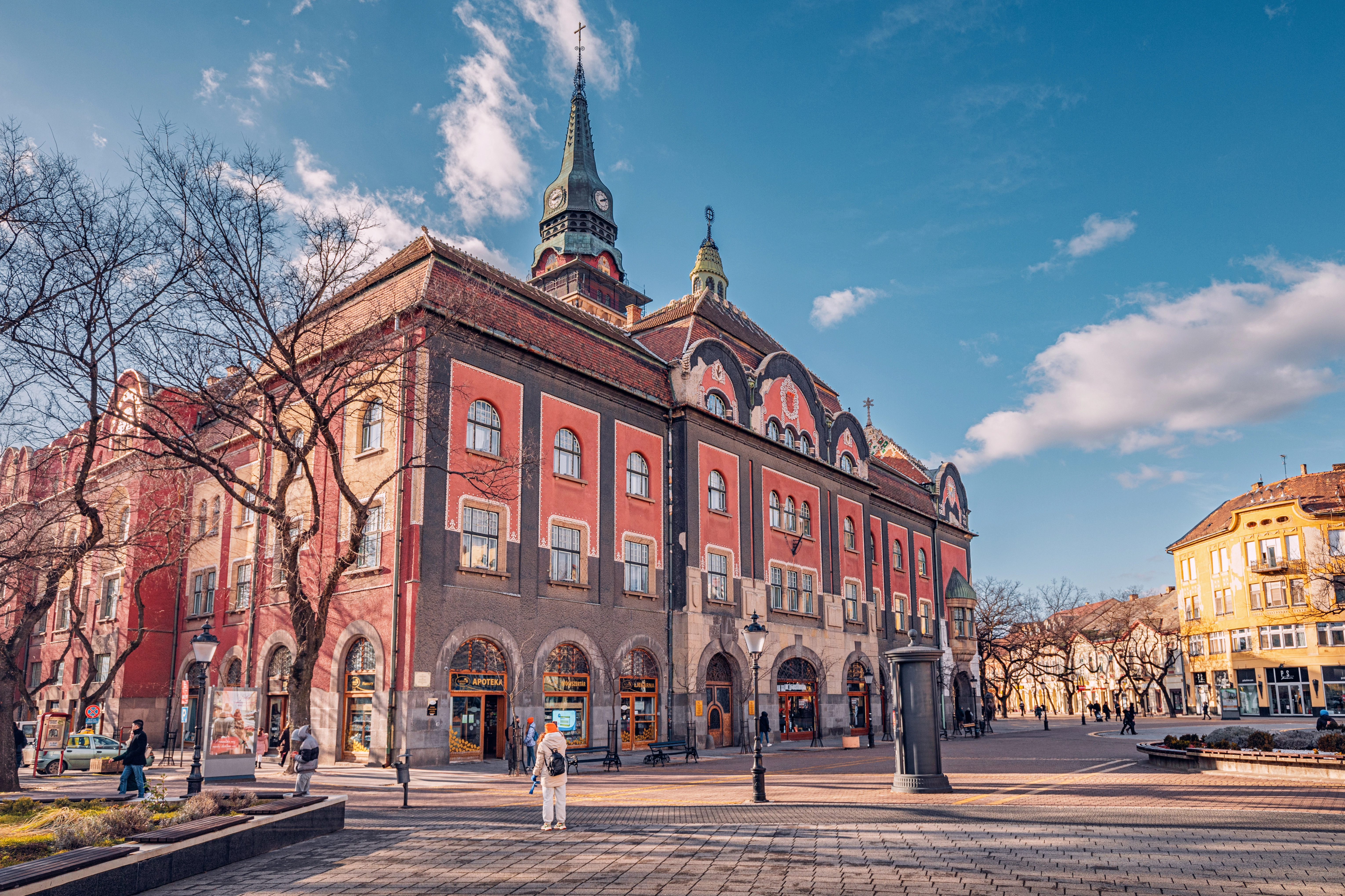 Gradska kuća Subotica pozadina za ekran
